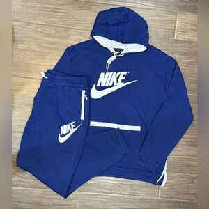 4X Nike Sportswear Club Utility Tracksuit – Midnight Navy